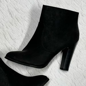 Black ankle bootie